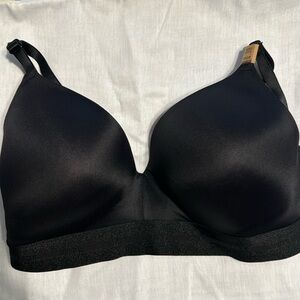 Pink by Victoria Secret brand, size 34DD, wear everywhere wireless